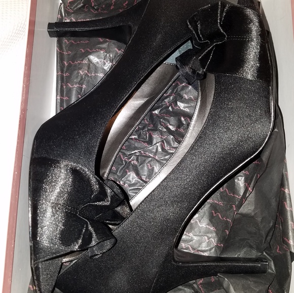 Nina Shoes - Nina Fulvia Black Dress Shoes